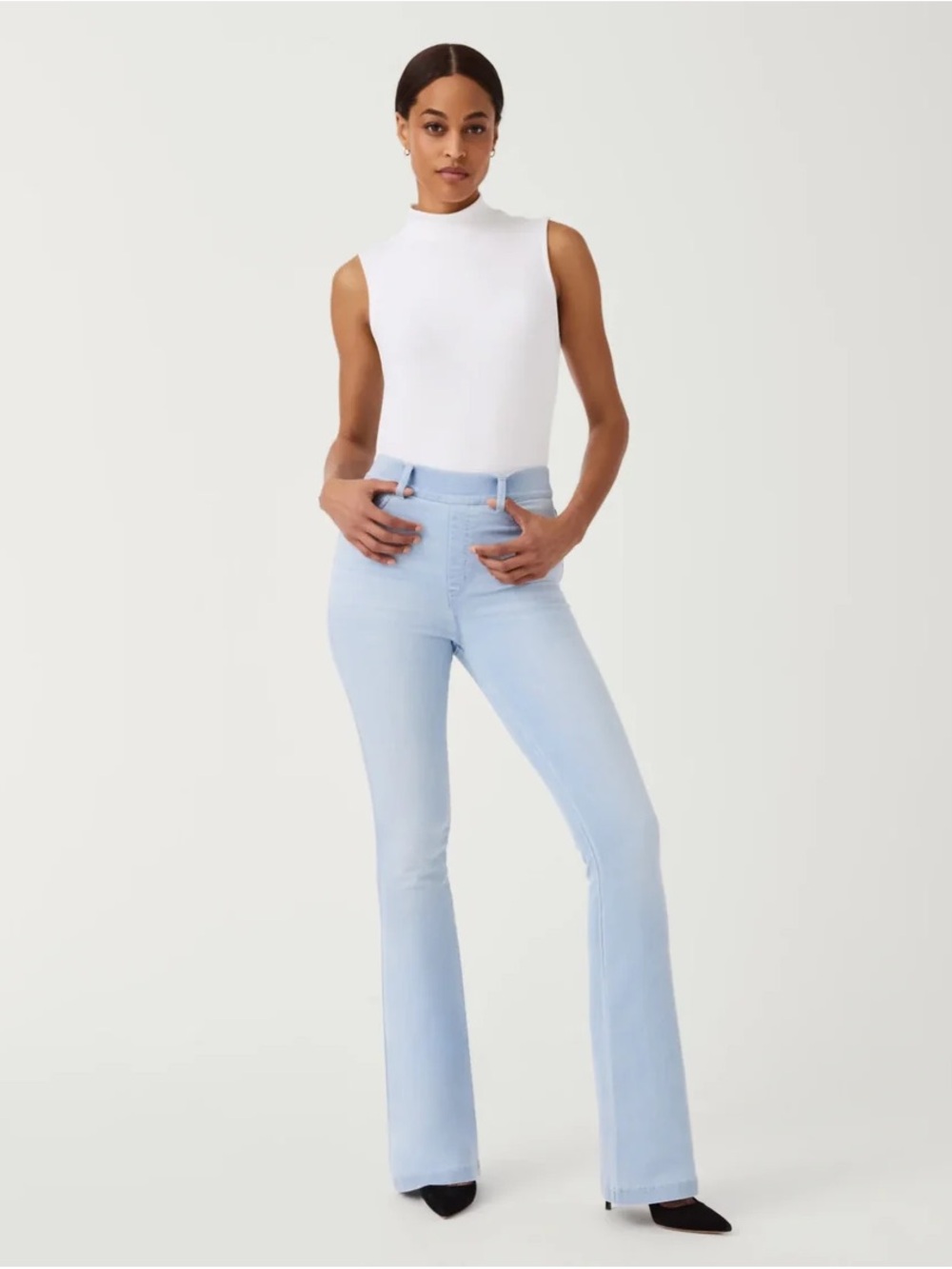 Spanx Flare Jeans Light Wash. small